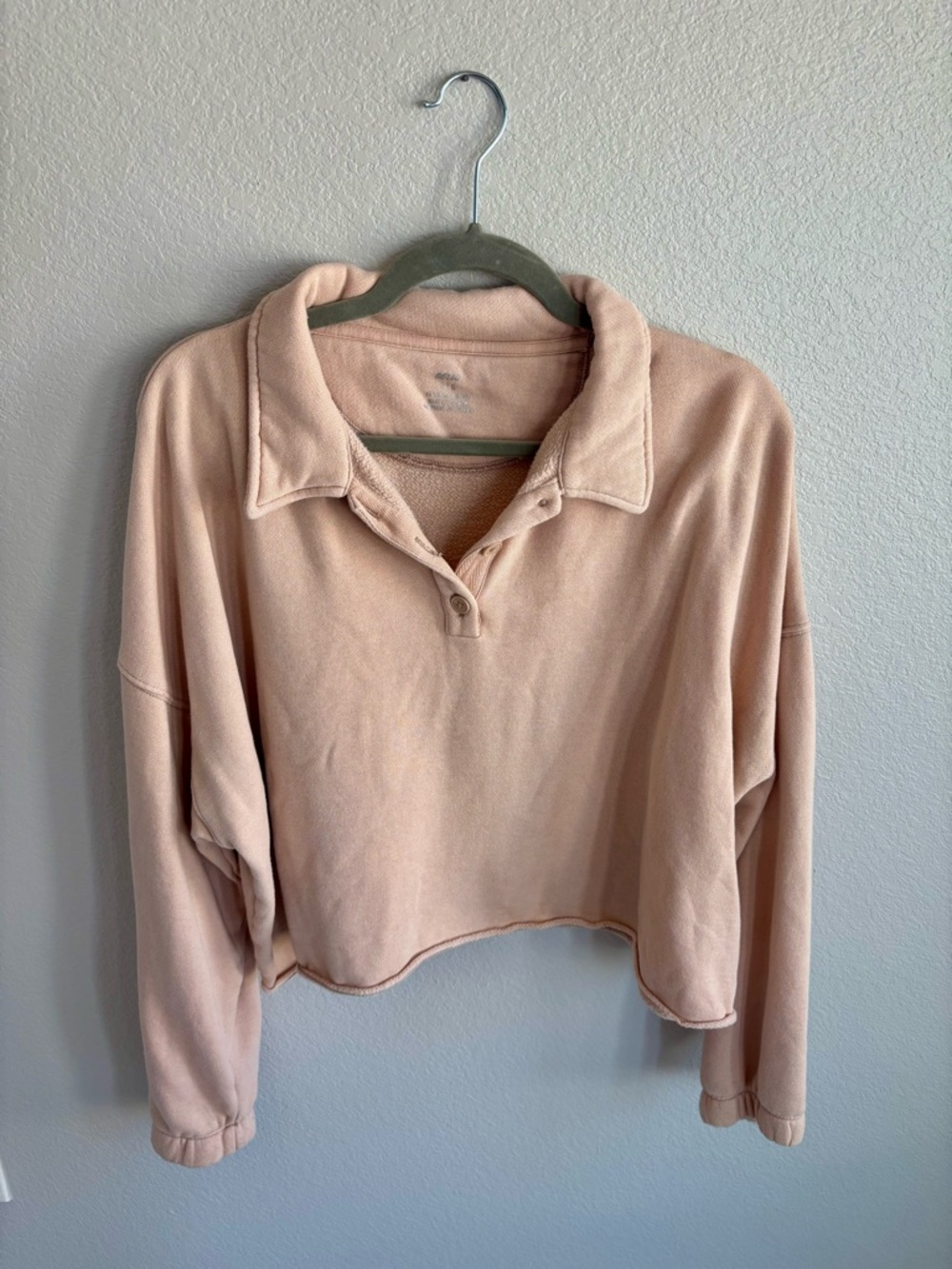 Aerie Cropped Quarter Button Polo Sweatshirt in Dusty Peach Pink